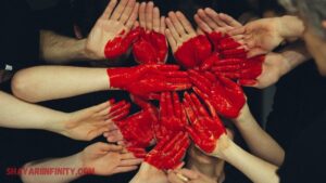 horror-story-red-heart